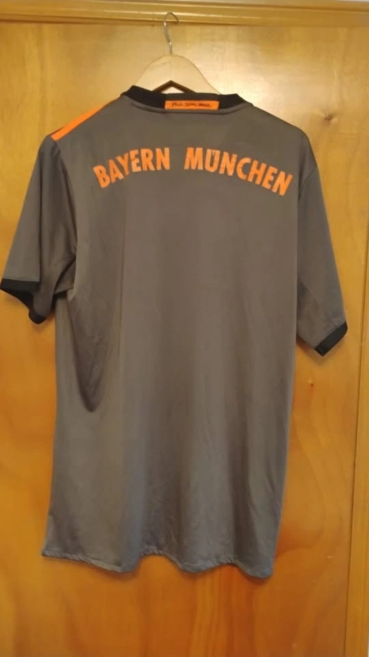 FC Bayern Munich 2016-17 Grey Away Jersey - photo 5