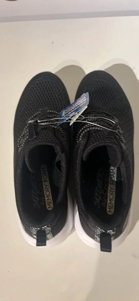 Sketchers Women’s size 8 - photo 2