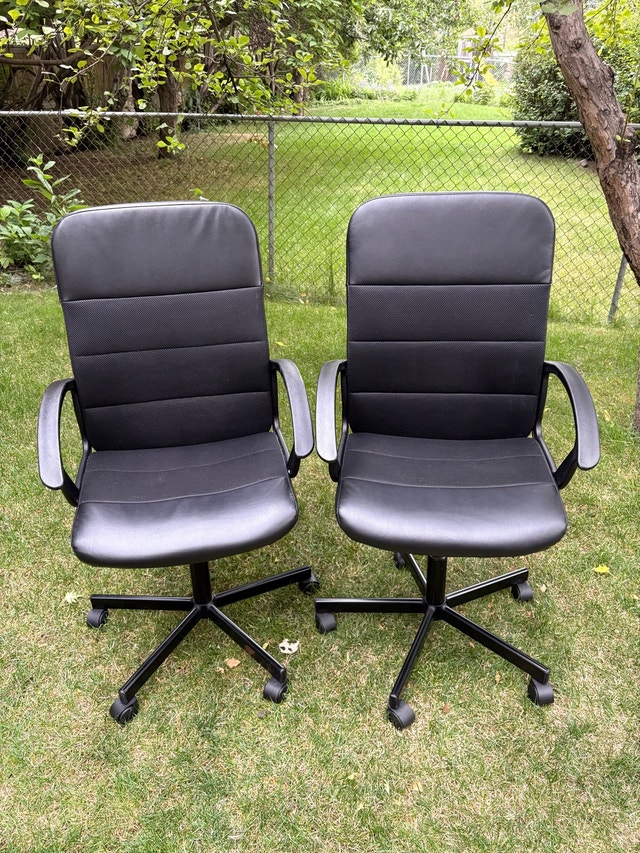 Excellent condition IKEA swivel Chairs
