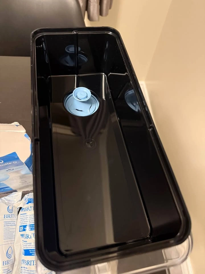 Brita countertop or fridge filter with 4 extra new filters - photo 4