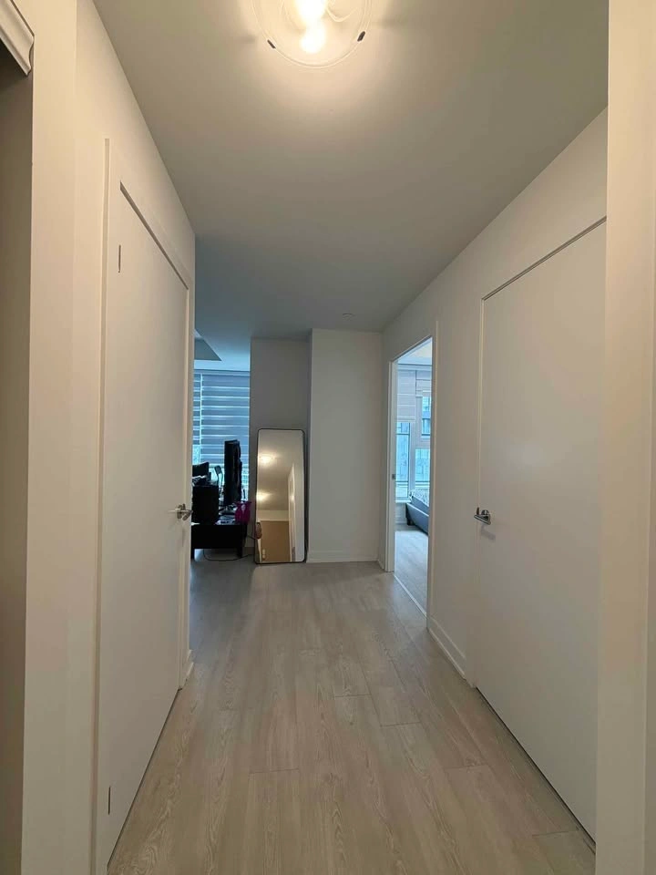 1 Bed 1 Bath - Apartment - photo 4