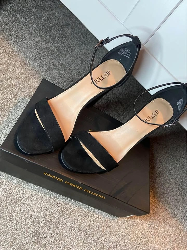 Lulus Black Heels