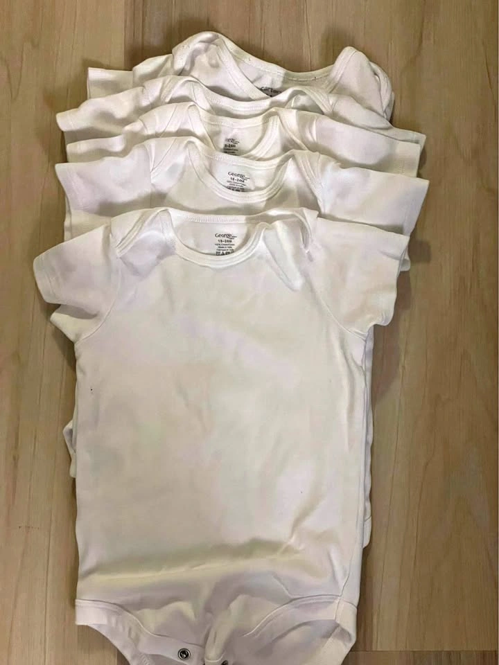 5 white short sleeve onesies - 18-24M