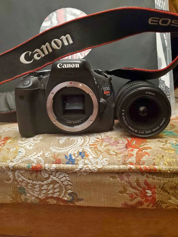 Canon EOS Rebel T3i