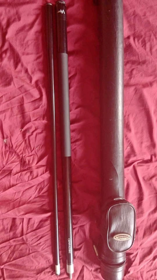 Viper Graphstrike Pool Cue with Leather Casemaster Case
