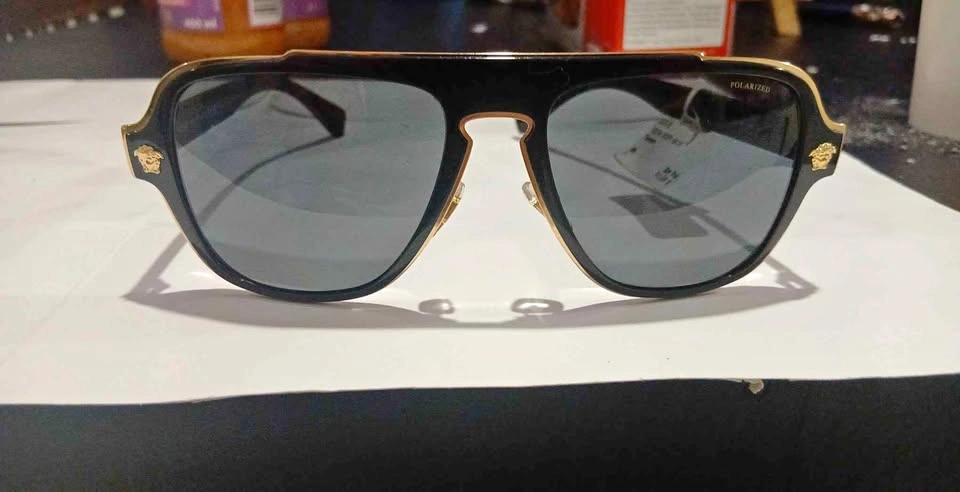 Versace VE2199 Sunglasses – Black/Gold Medusa (Polarized)