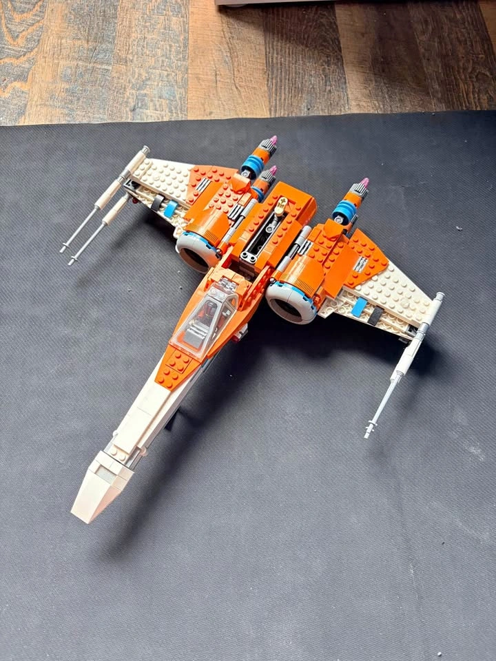 Star Wars Poe Dameron's X-Wing Fighter LEGO type