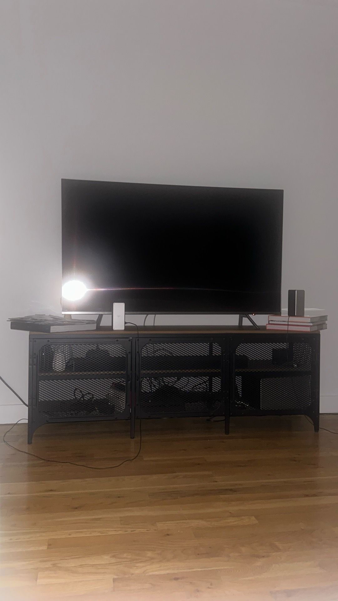 Ikea industrial 65-70inch tv console - photo 2