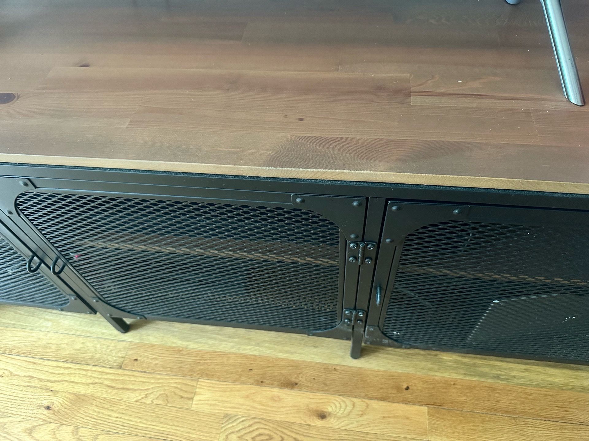 Ikea industrial 65-70inch tv console - photo 4