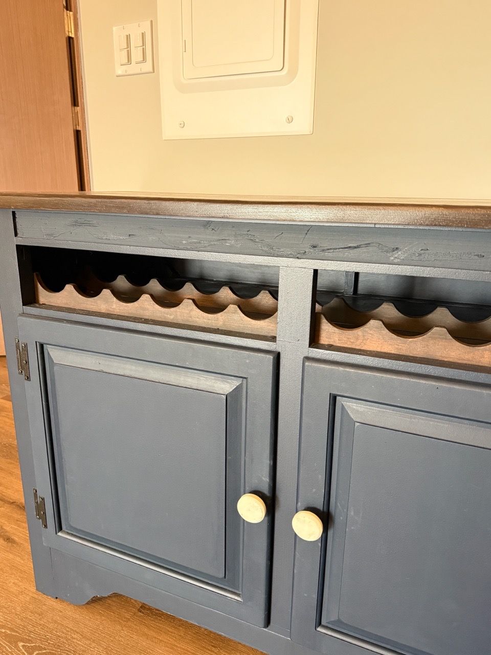 Dark Blue Hutch w/ Wine Bottle & Glasses Holder - photo 3