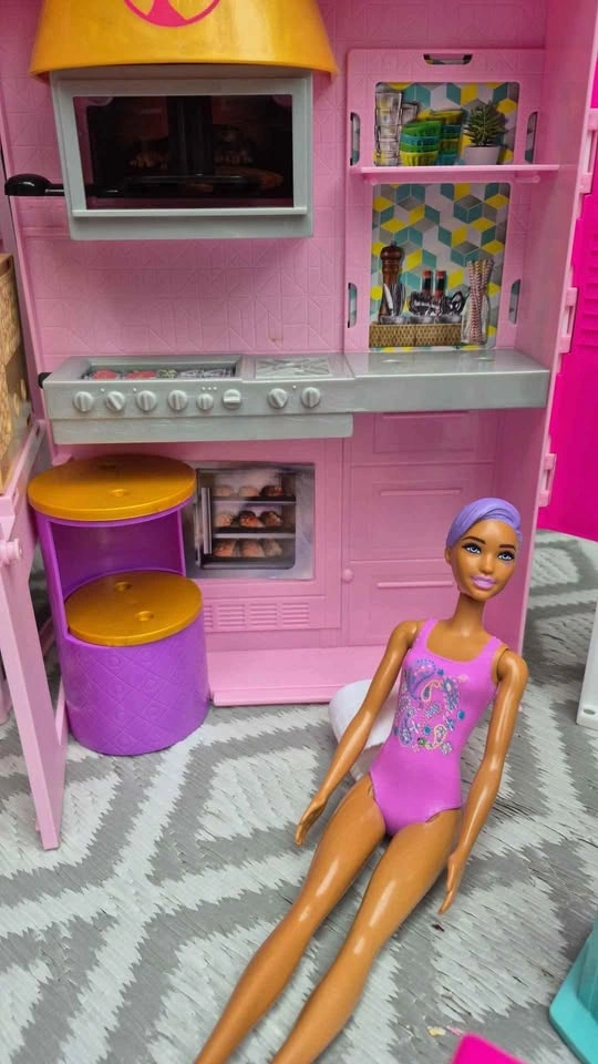 Huge Barbie Collection - photo 4