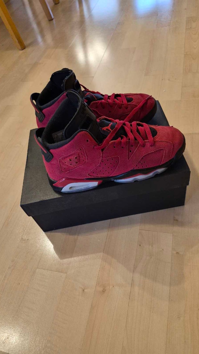 Jordan 6 Retro GS Red - Size 5.5 - photo 3
