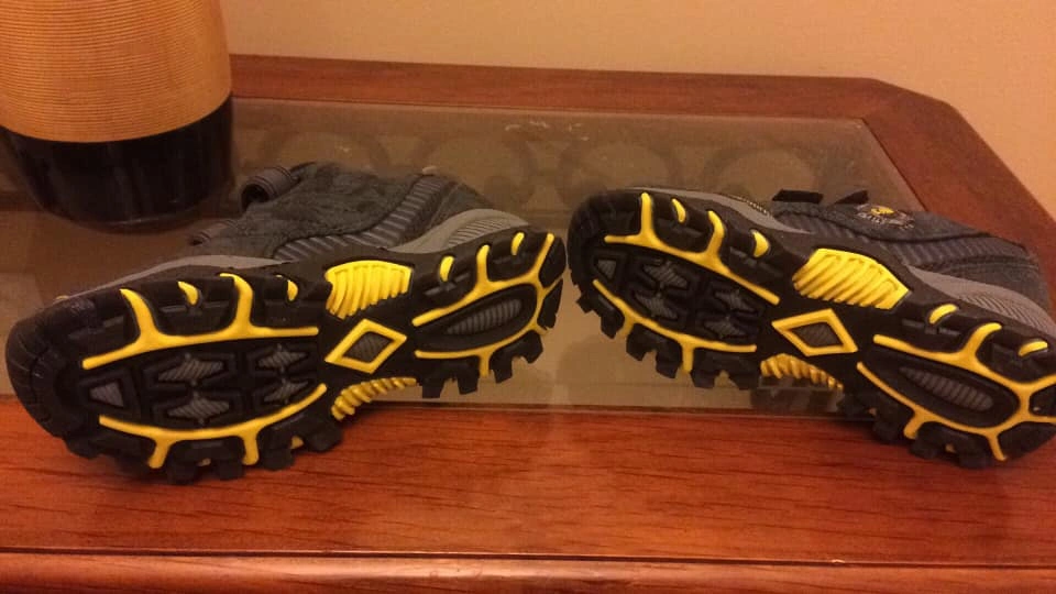 Boys shoes size 1 brand new never worn - photo 3