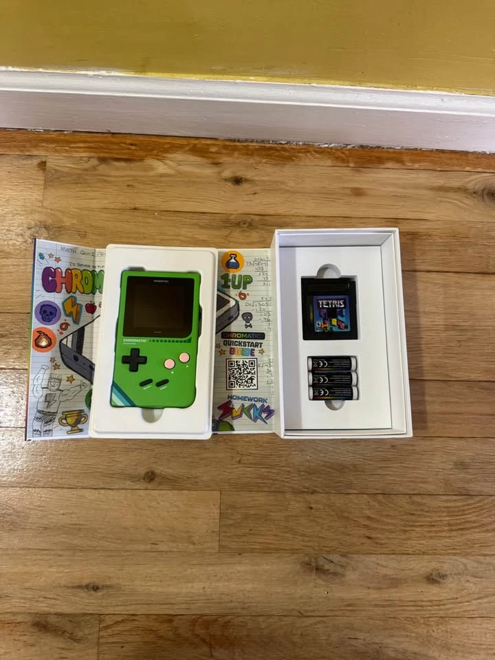 ModRetro Chromatic 1st Edition Leaf Green Sapphire Screen + Tetr - photo 3