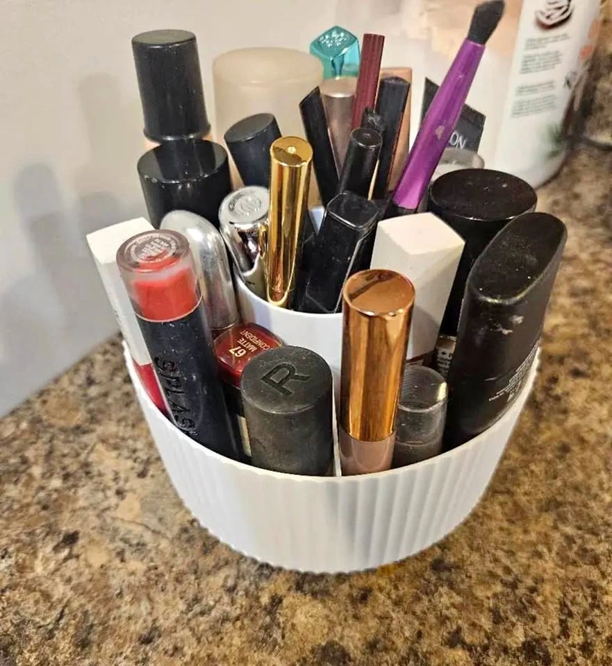 360° Rotating Makeup/ Bathroom Organizer