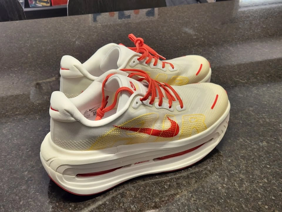 Nike Vomero Premium – US 10.5 – Brand New in Box – $190 - photo 3