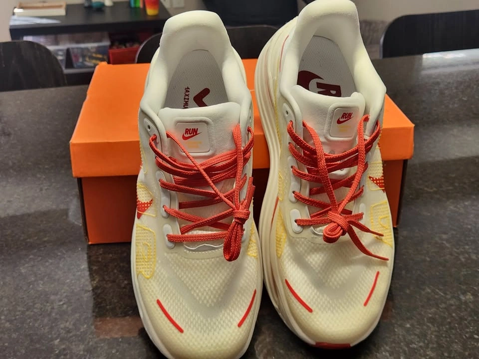 Nike Vomero Premium – US 10.5 – Brand New in Box – $190 - photo 4