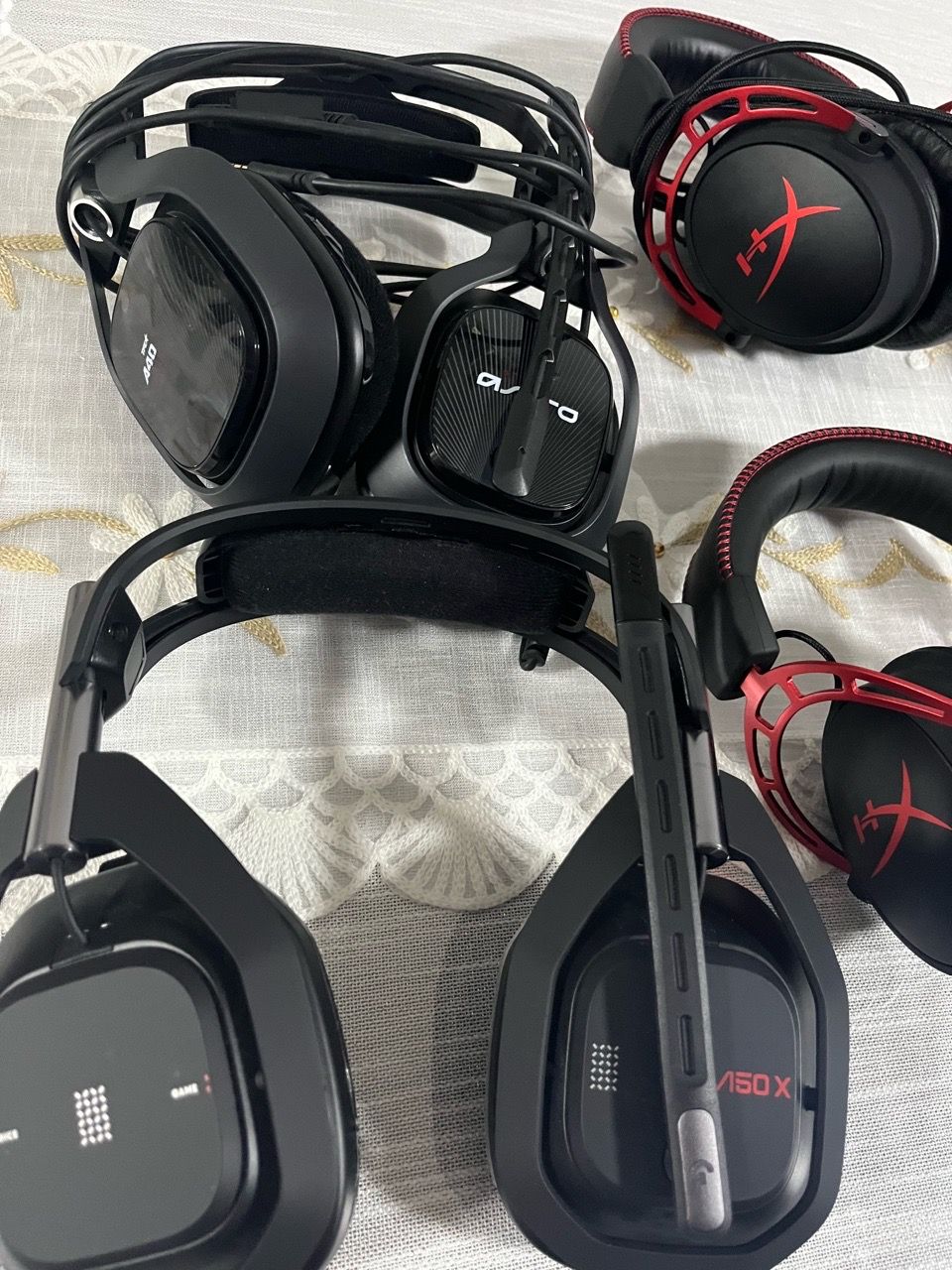 Lot of Mixed Gaming Headsets - photo 2