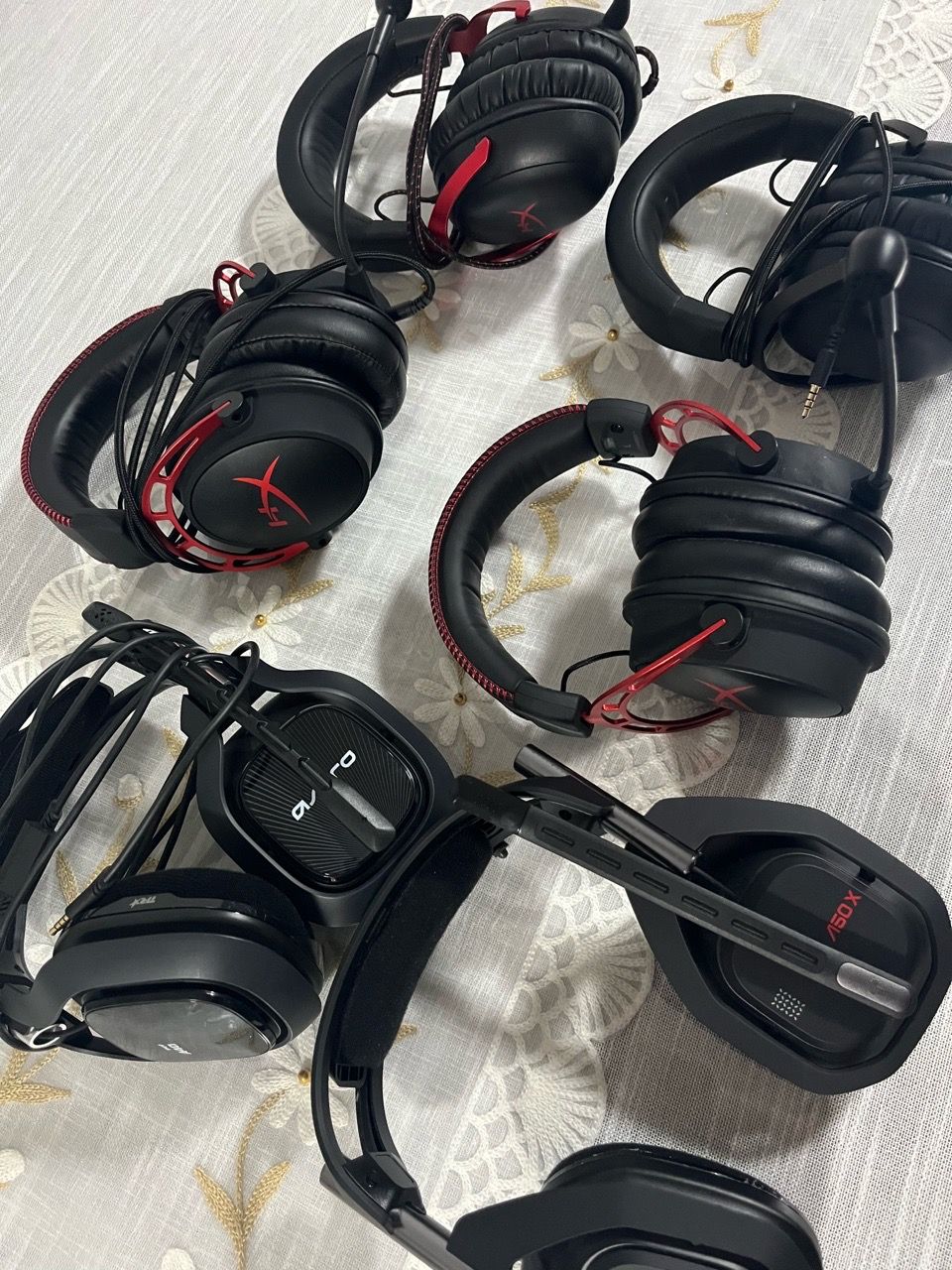 Gaming Headsets HyperX and Astro - photo 2