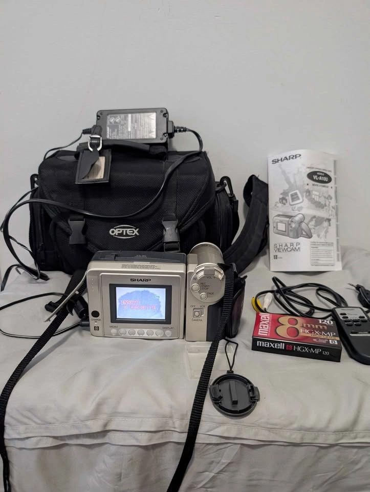 Sharp Viewcam VL-A10U 8mm Camcorder Bundle - photo 2