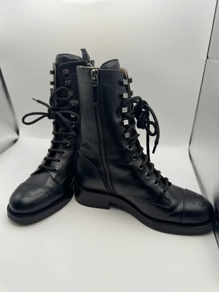 Chanel Leather Combat Boots EU37 - photo 2