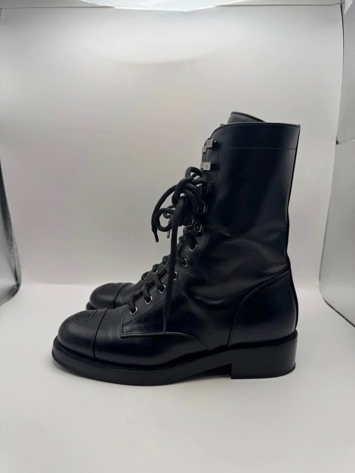 Chanel Leather Combat Boots EU37 - photo 4