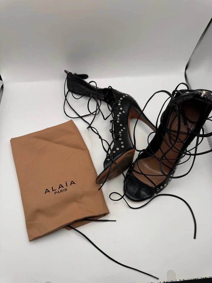 ALAÏA Paris Black Leather Studded Lace-Up Heels – EU 36 - photo 2