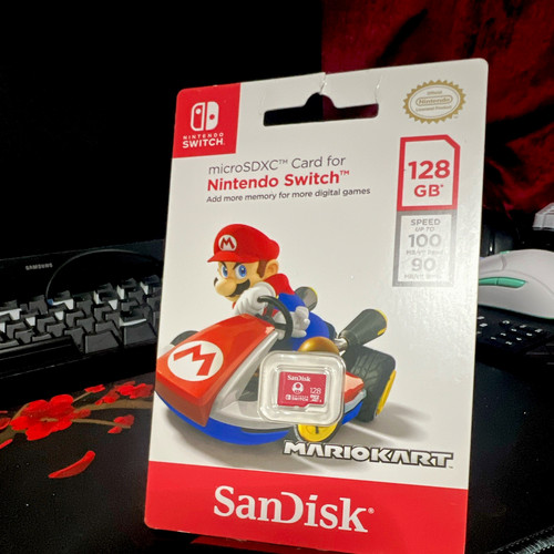 SanDisk 128GB microSDXC UHS U3 for Nintendo Switch, Red Mario Ka