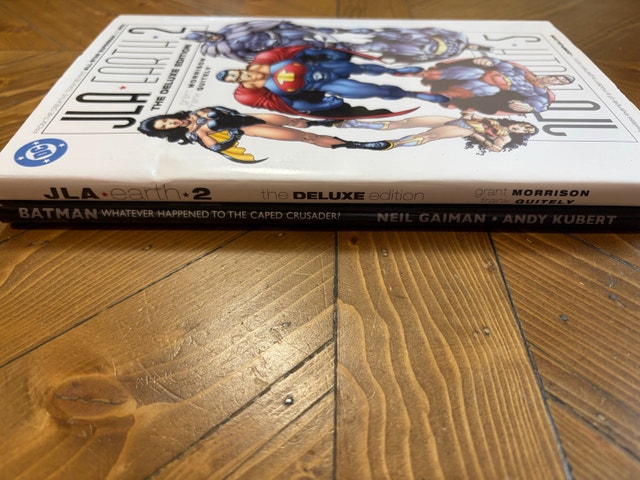 Graphic Novels - DC - Hardcover - photo 3
