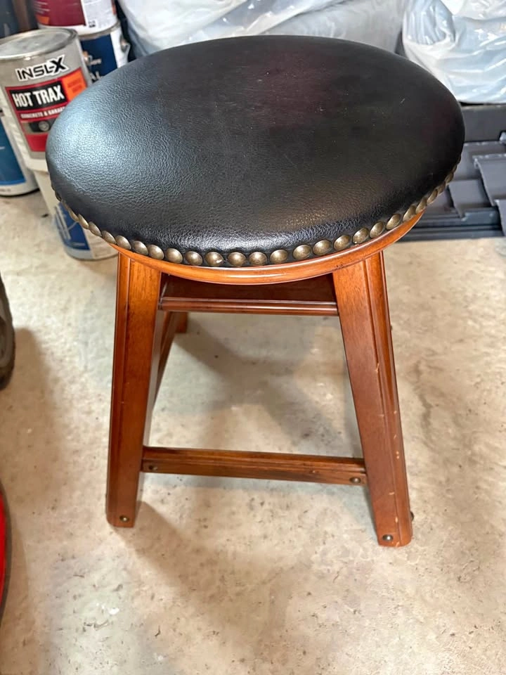Swivel Backless Desk or Piano Stool with Nailhead Trim