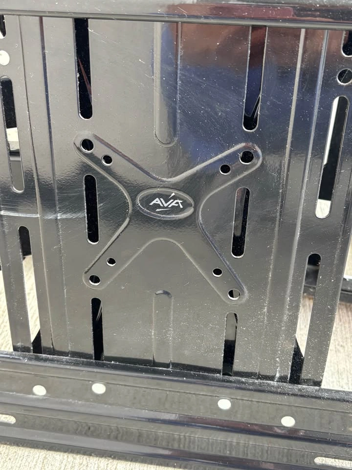 AVF Heavy-Duty Full Motion TV Wall Mount - photo 3