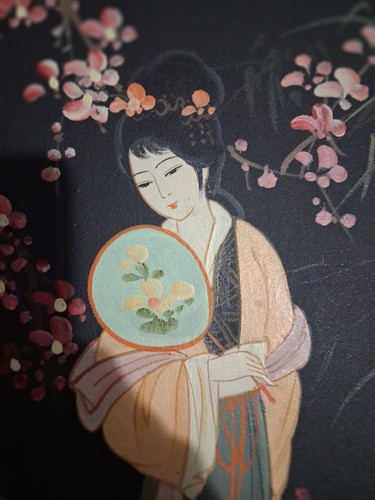 Vintage Mid-Century Asian Maiden Oil Painting on Black Canvas - photo 2