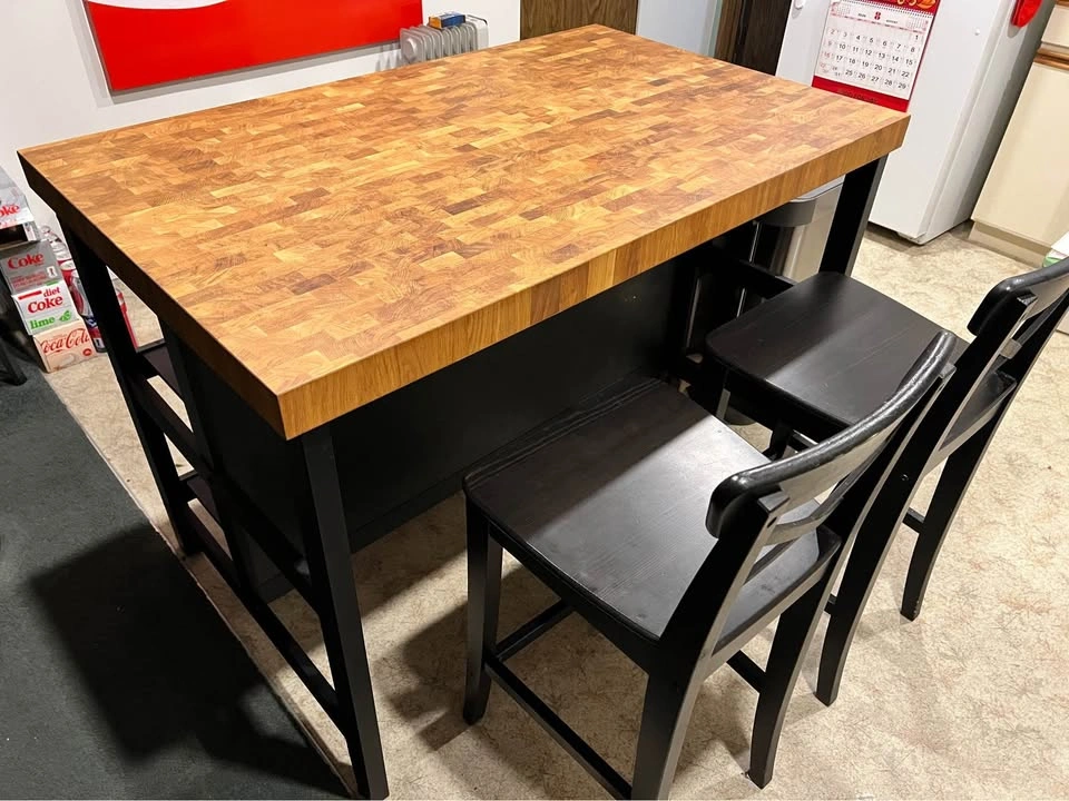 Ikea Vadholma Kitchen Island + 2 Wood Bar Stools - photo 4