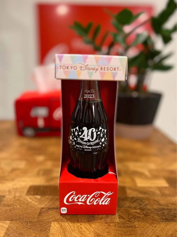 Tokyo Disney Resort 40th anniversary Coca Cola bottle - photo 2