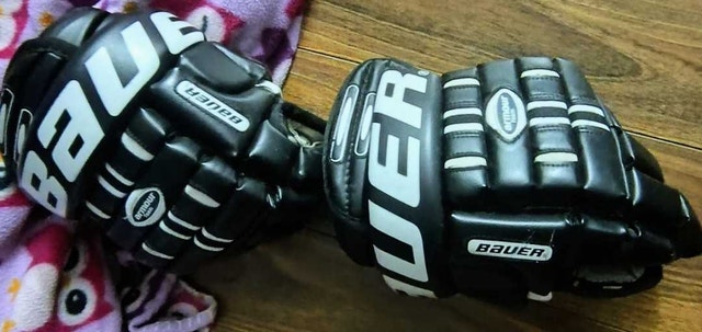 Bauer Hockey Gloves - photo 3