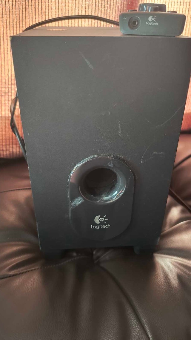 Logitech Subwoofer System - photo 2