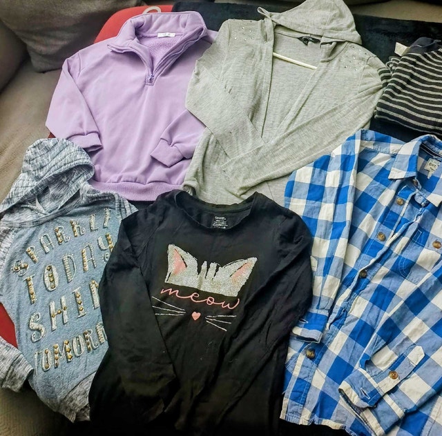 Girls Shirt/Long sleeves/Sweaters