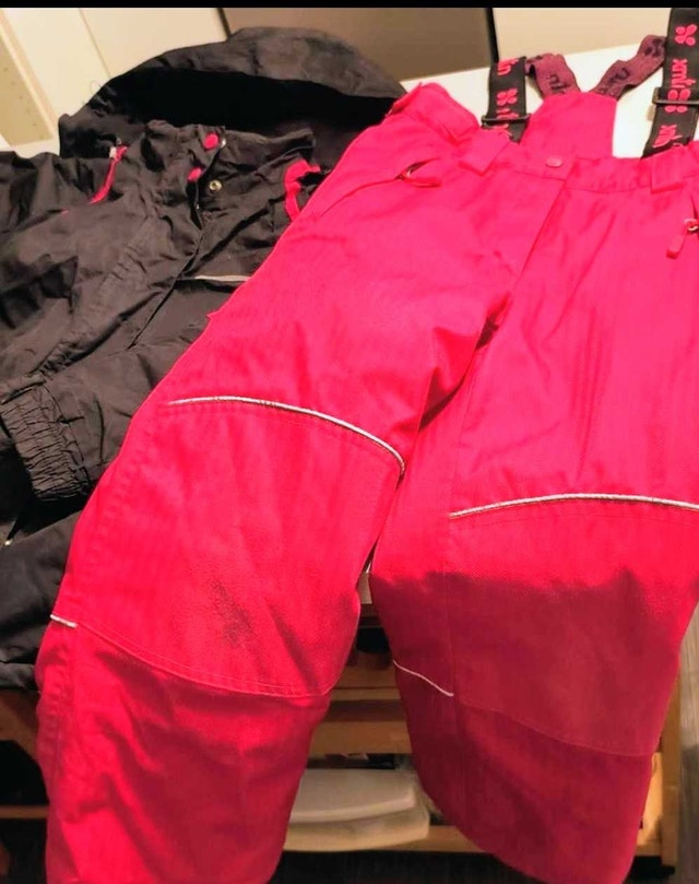 Girls Nice Winter Jacket & Snow Pants - photo 3