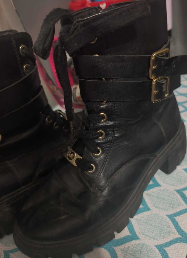 MK Leather Boots Woman's Size 8 - photo 2