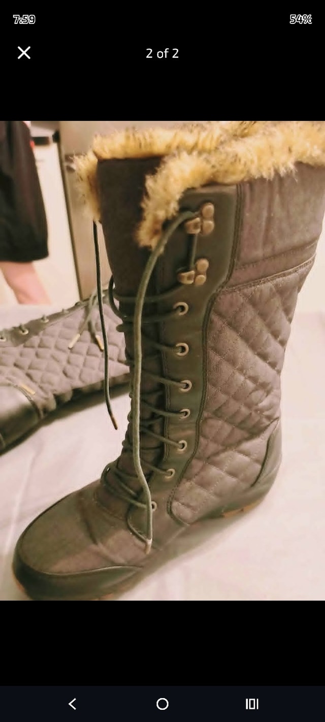 Very Nice Warm Woman's Size 8 Boots - photo 2
