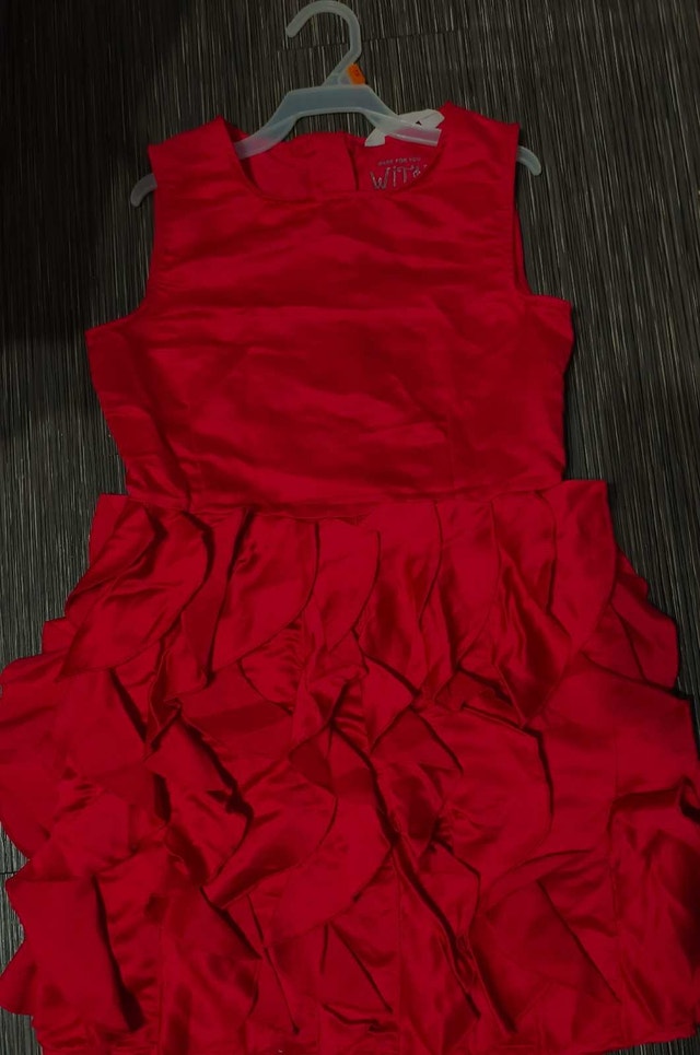 Beautiful Red Girls Dress - photo 3