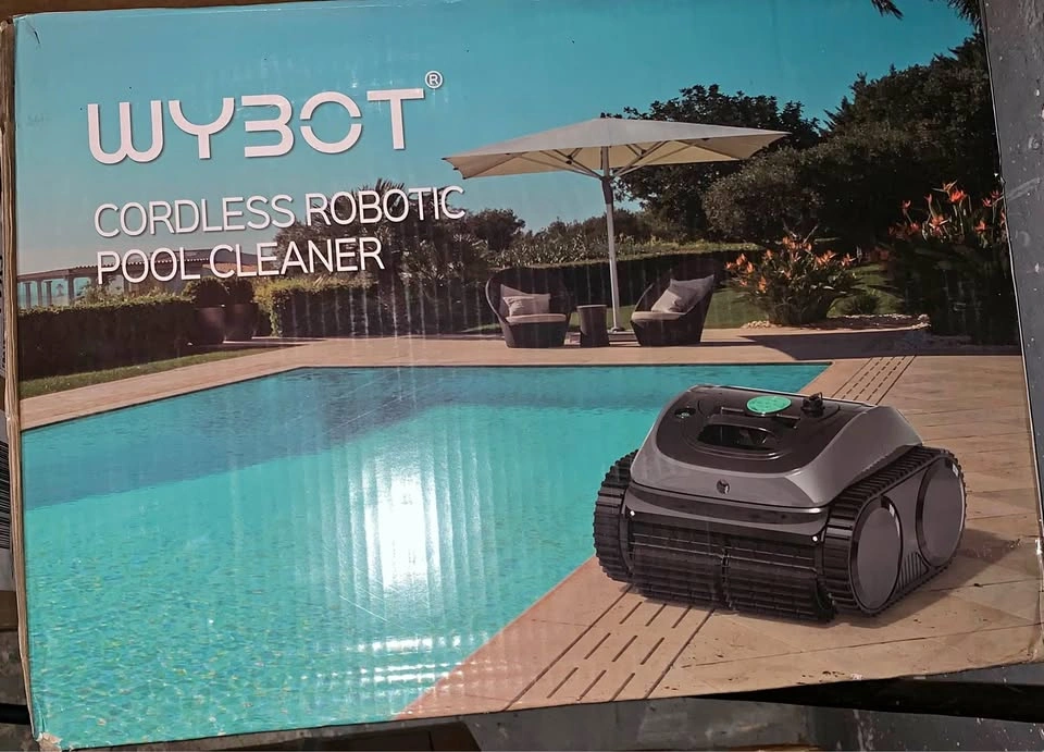 Robotic Pool Cleaner