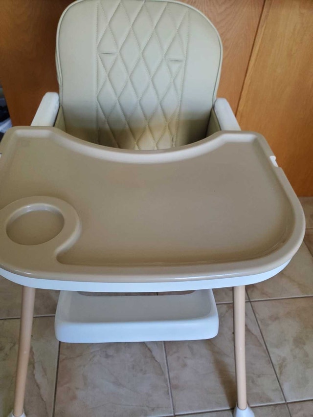 baby high chair - photo 2