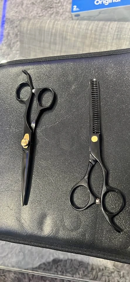 Barber scissors