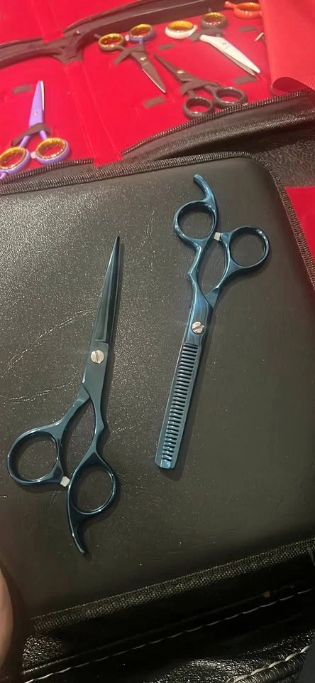 2 barber scissors