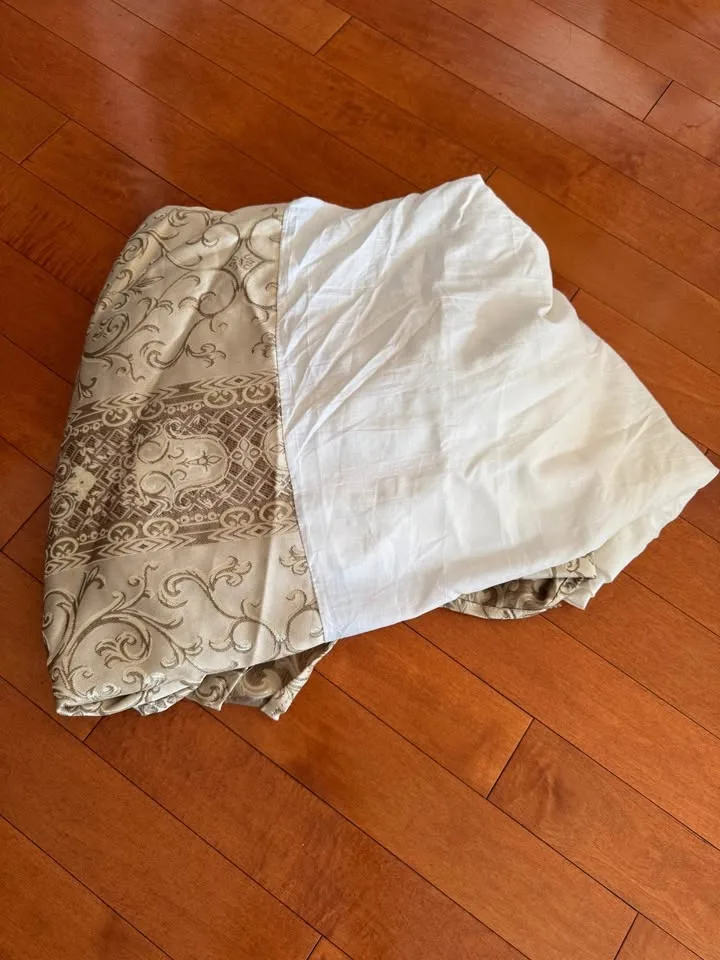 Bed Skirt thumbnail