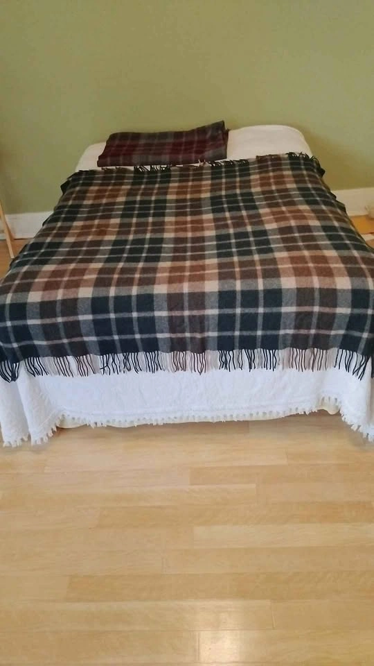 Two Cozy 100 percent Alpaca Throw - photo 2