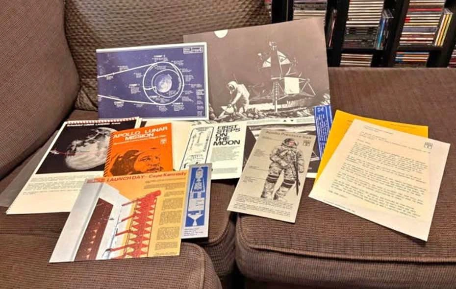 Original 1969 NASA "Touchdown on the Moon" Spacecraft Toy Kit