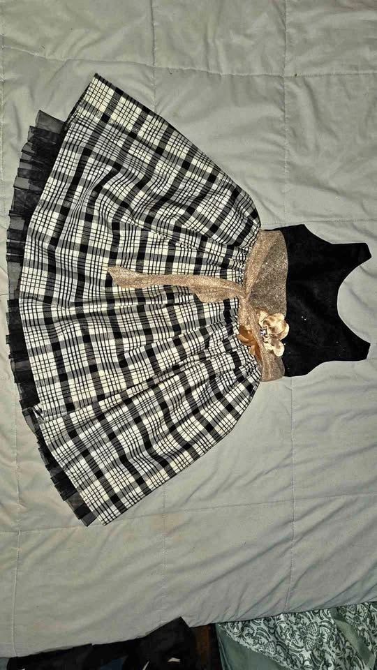 Claire Bell Plaid Party Dress Size 4/5