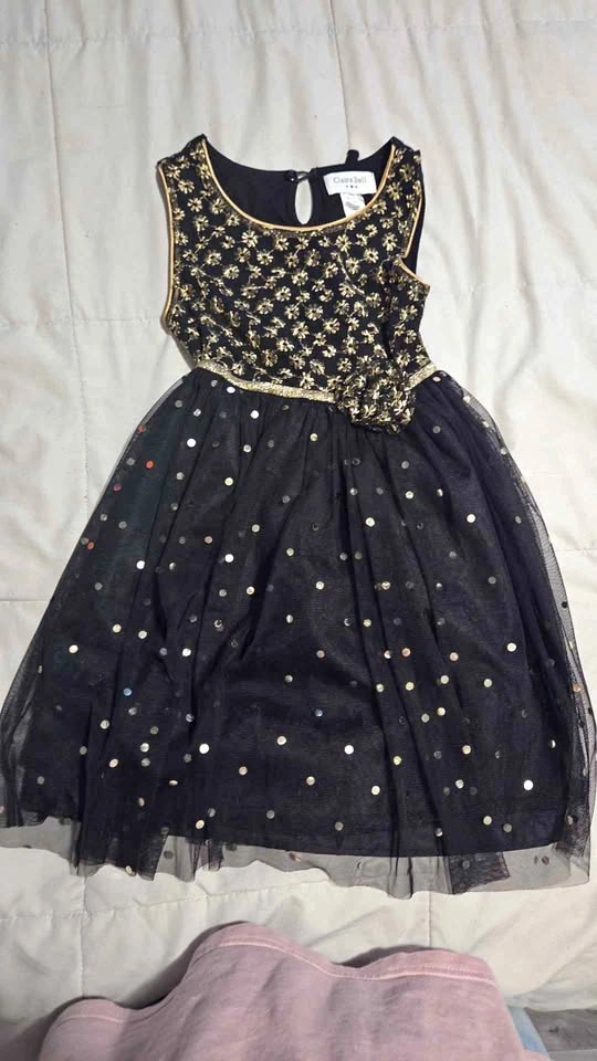 Claire Bell Black and Gold Sequin Tulle Dress Size 4/5
